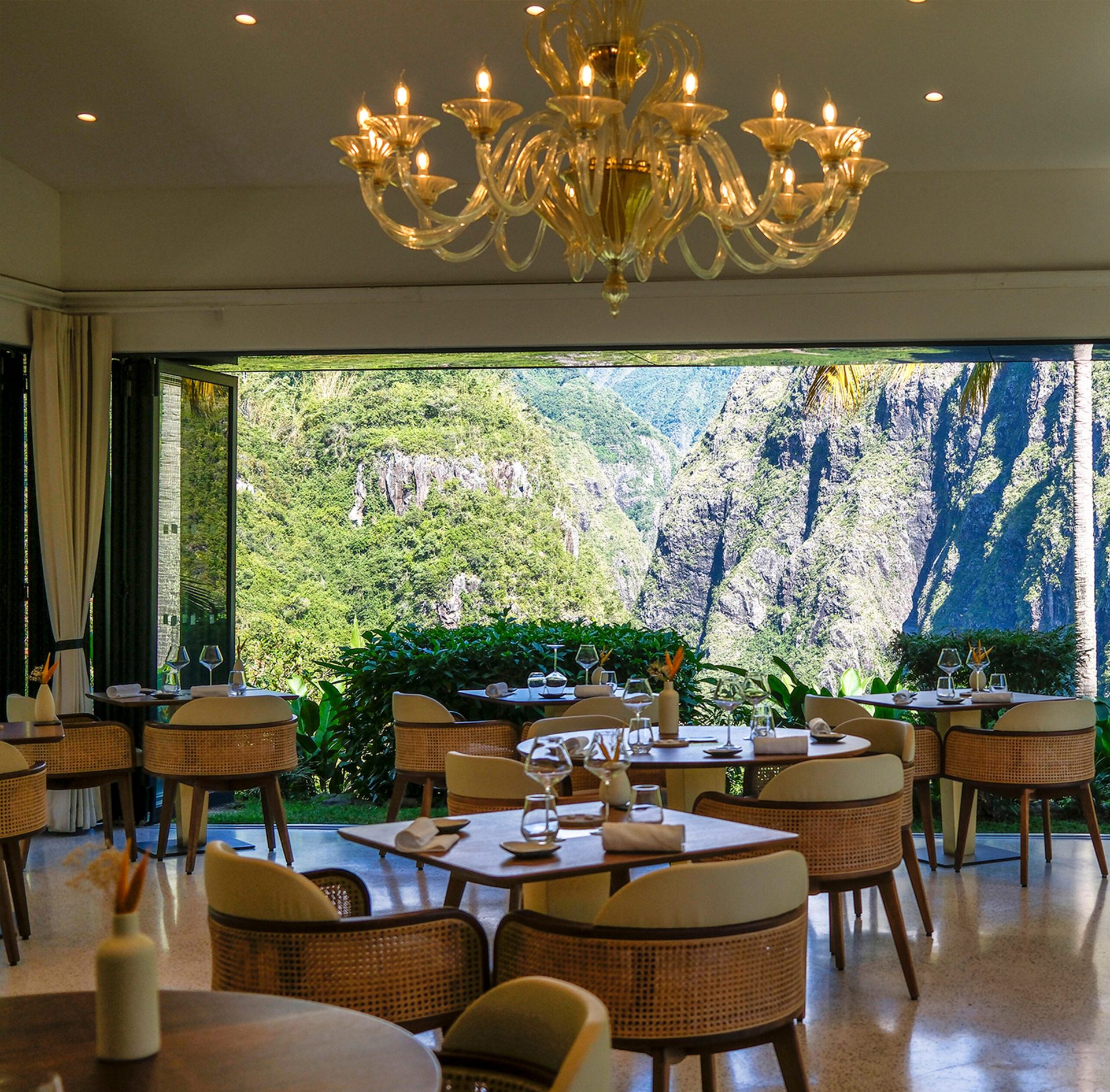 Salle intérieure du restaurant gastronomique Villa Fleurié